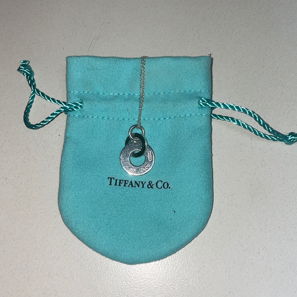 Tiffany & Co. Link Pendant on Chain in Silver.